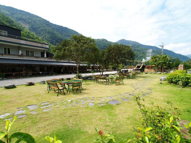 Dainty Spa Hotel Taimali Exterior photo